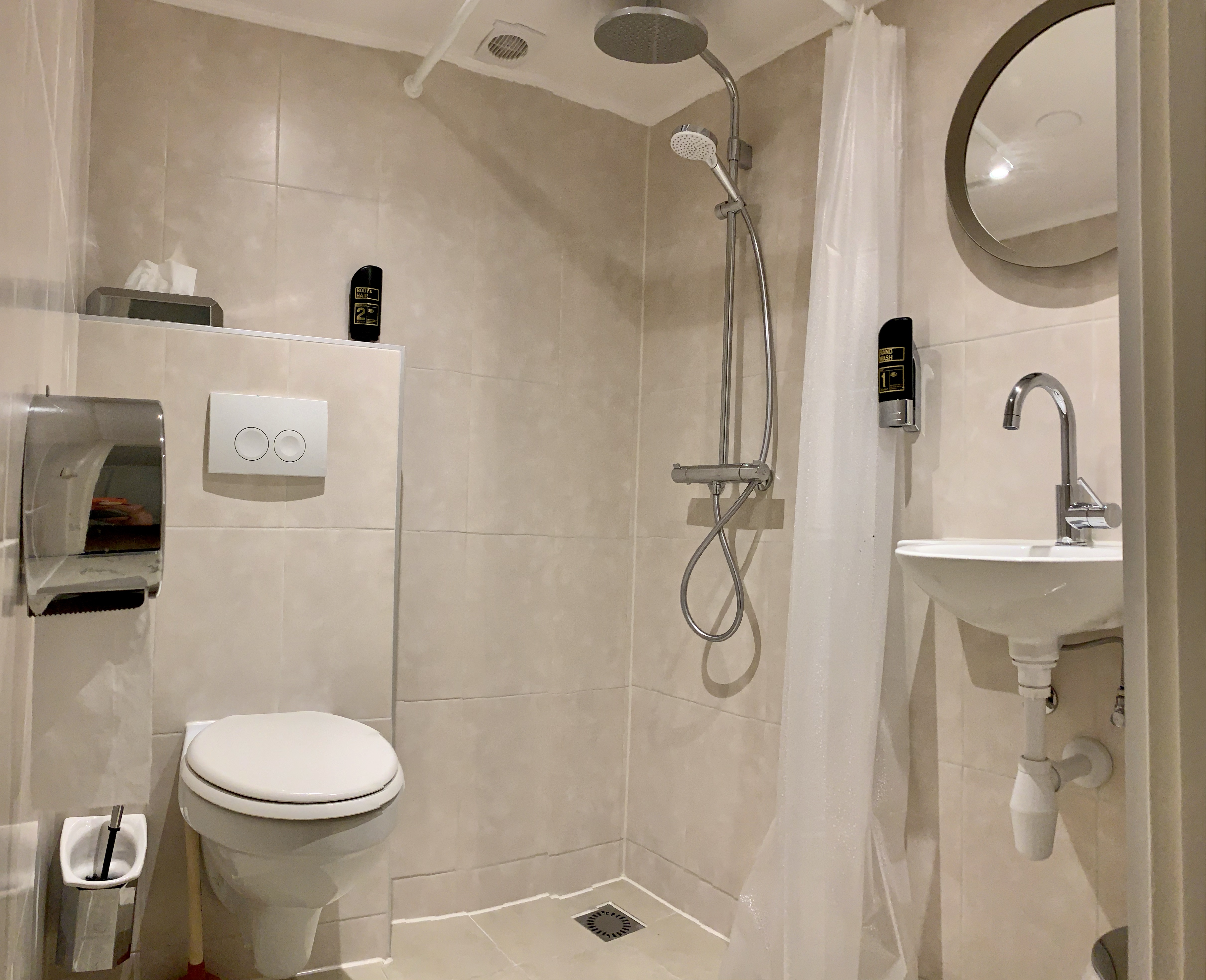 Hotel Damrak Inn - Image3
